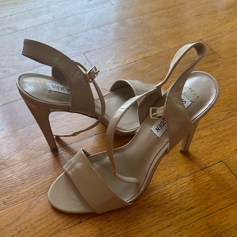 Steve Madden Nude Heels